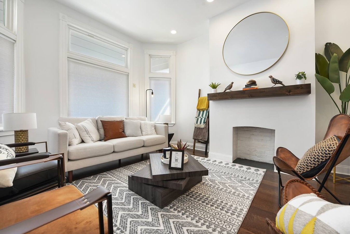 Charming Haven With Modern Amenities - Cozy And Inviting Getaway - Pittsburgh, PA