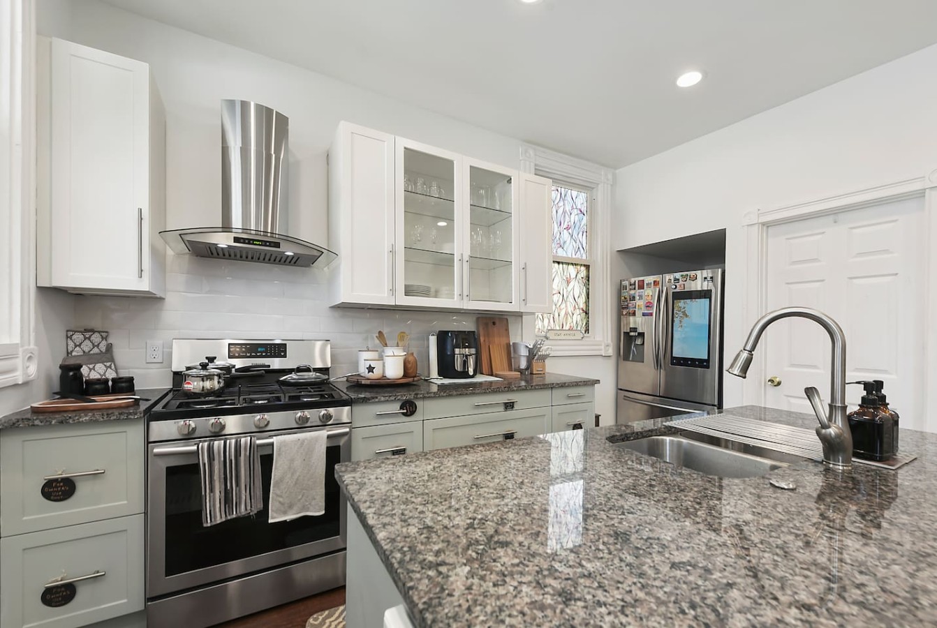 Modern 4BR East Liberty Home | Walk to Dining & Shops | Sleeps 8 2