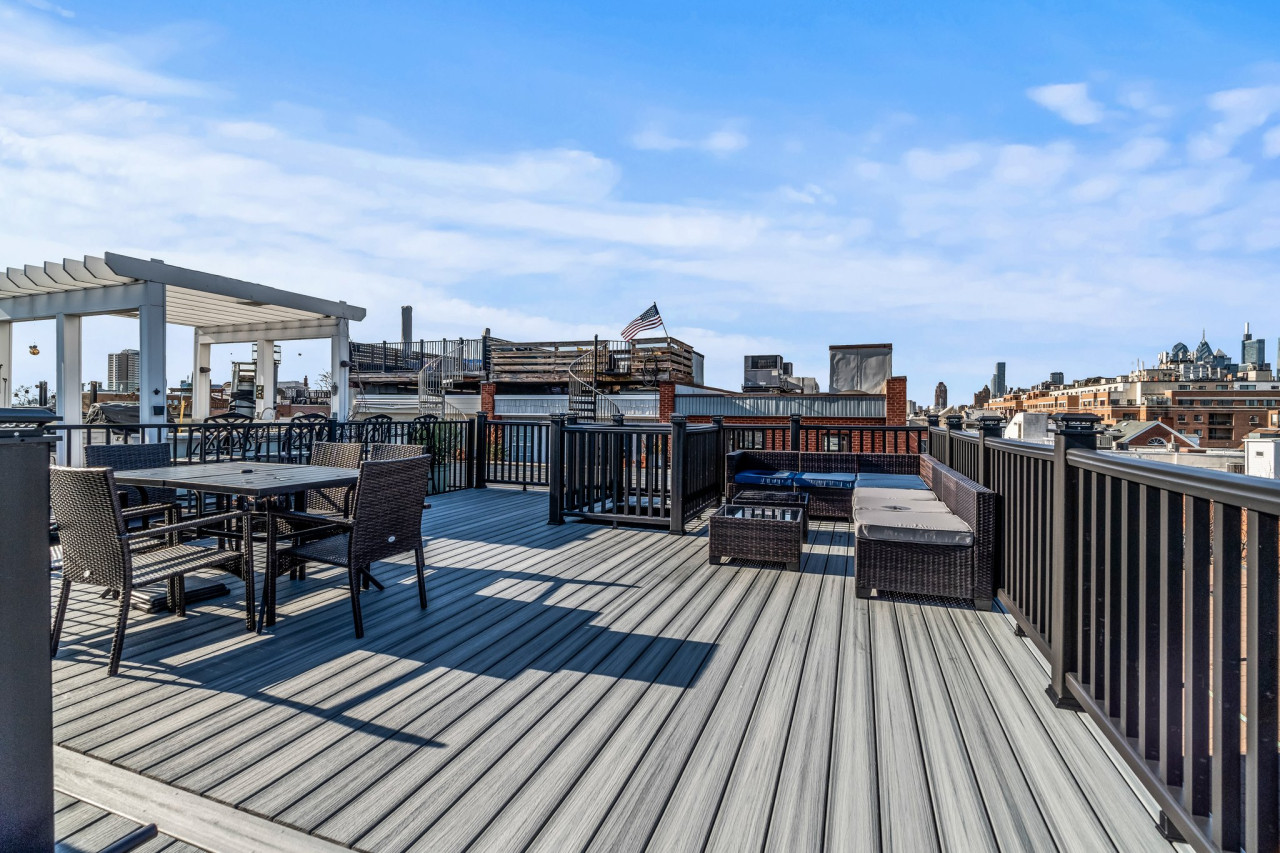 5 bdrm - Indoor Pool - Roof Top Deck