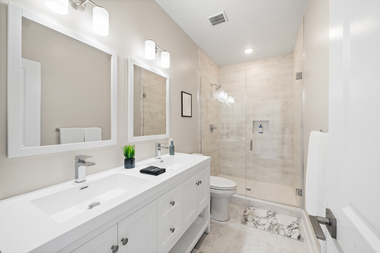 NoLibs GEM - 3 BDRM w Roof Deck 5