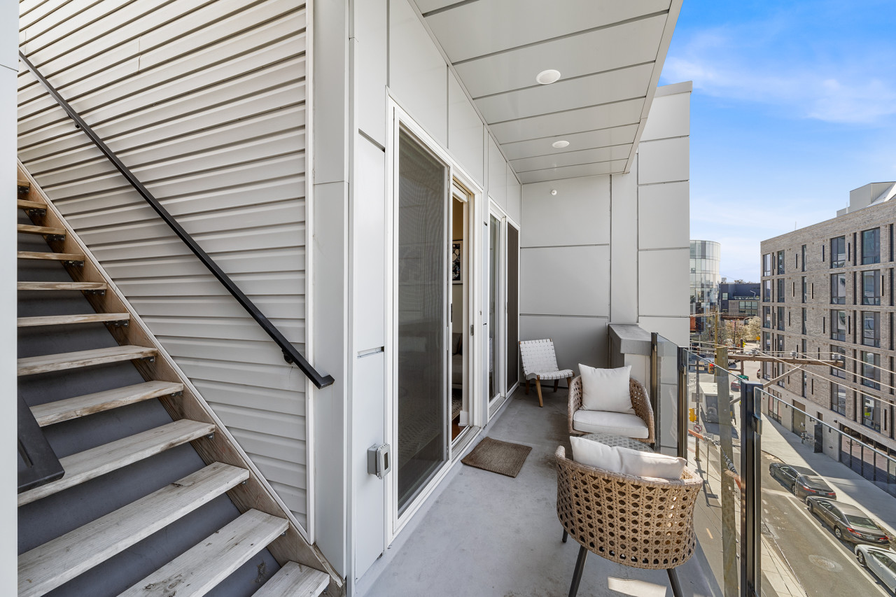 NoLibs GEM - 3 BDRM w Roof Deck 6