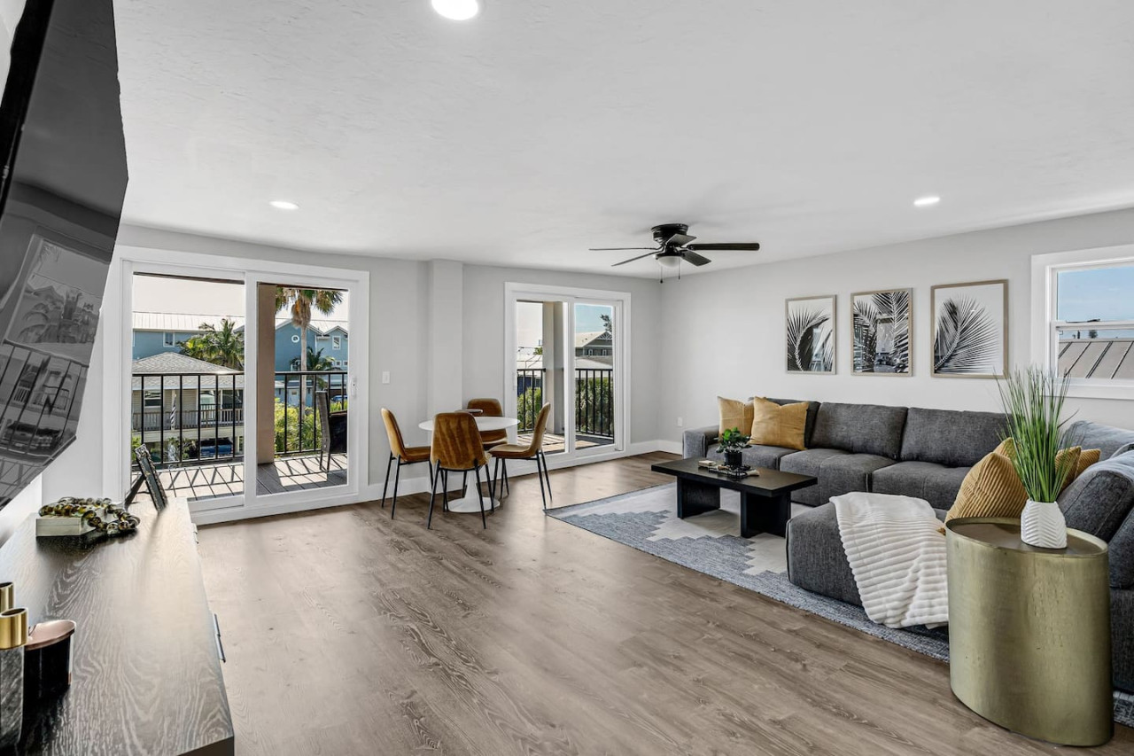 Fully Renovated 3 BDRM Condo by Beach