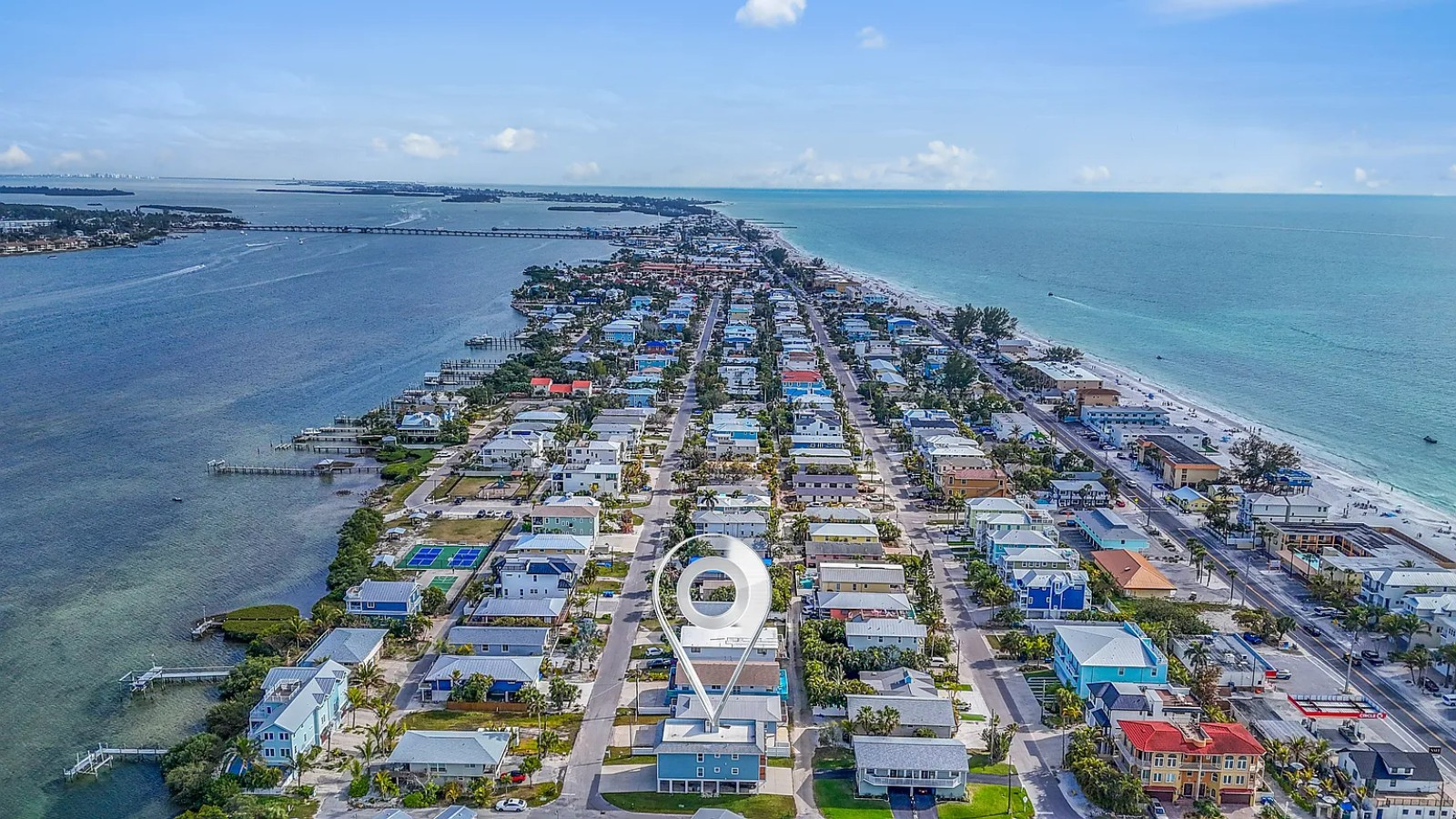 3 Bedroom Bradenton Beach Retreat | Walk To Beach - Bradenton Beach, FL