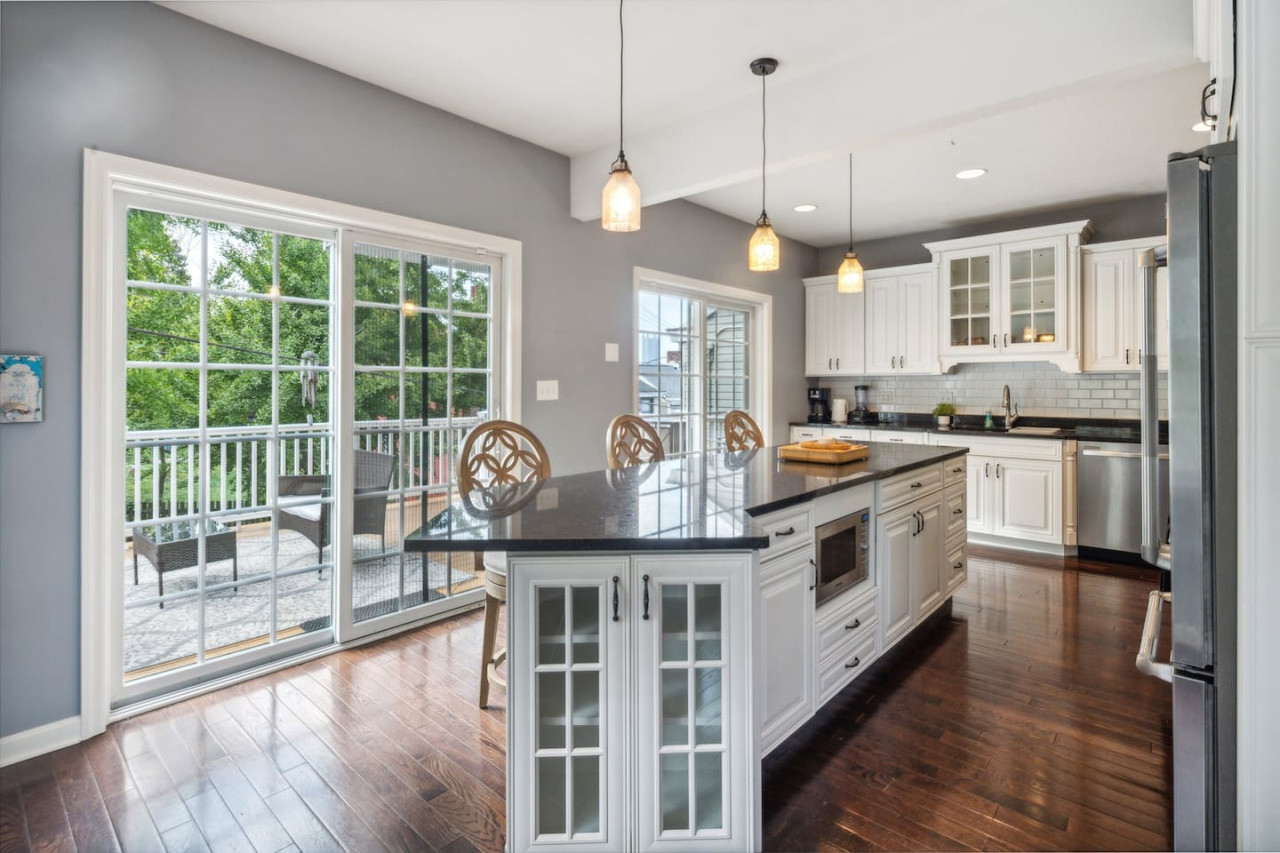 Pittsburgh Getaway |Modern South Side Home | Game Room, Garage + Deck 2