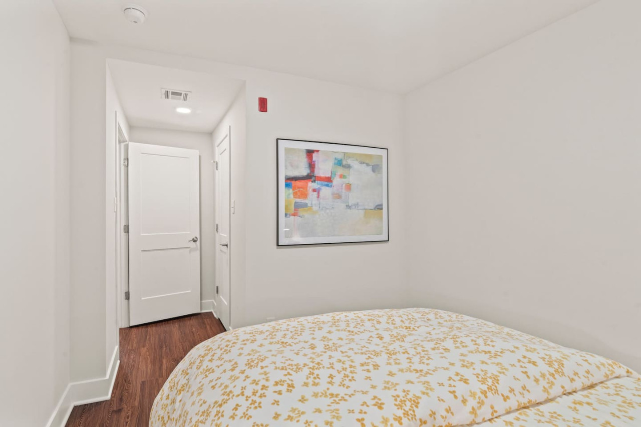 Washington Square West - Unit B 3