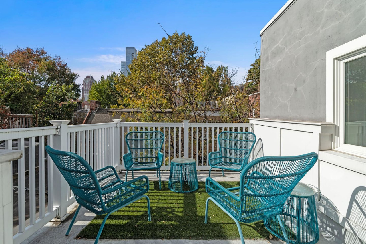 Washington Square West - Unit B 2