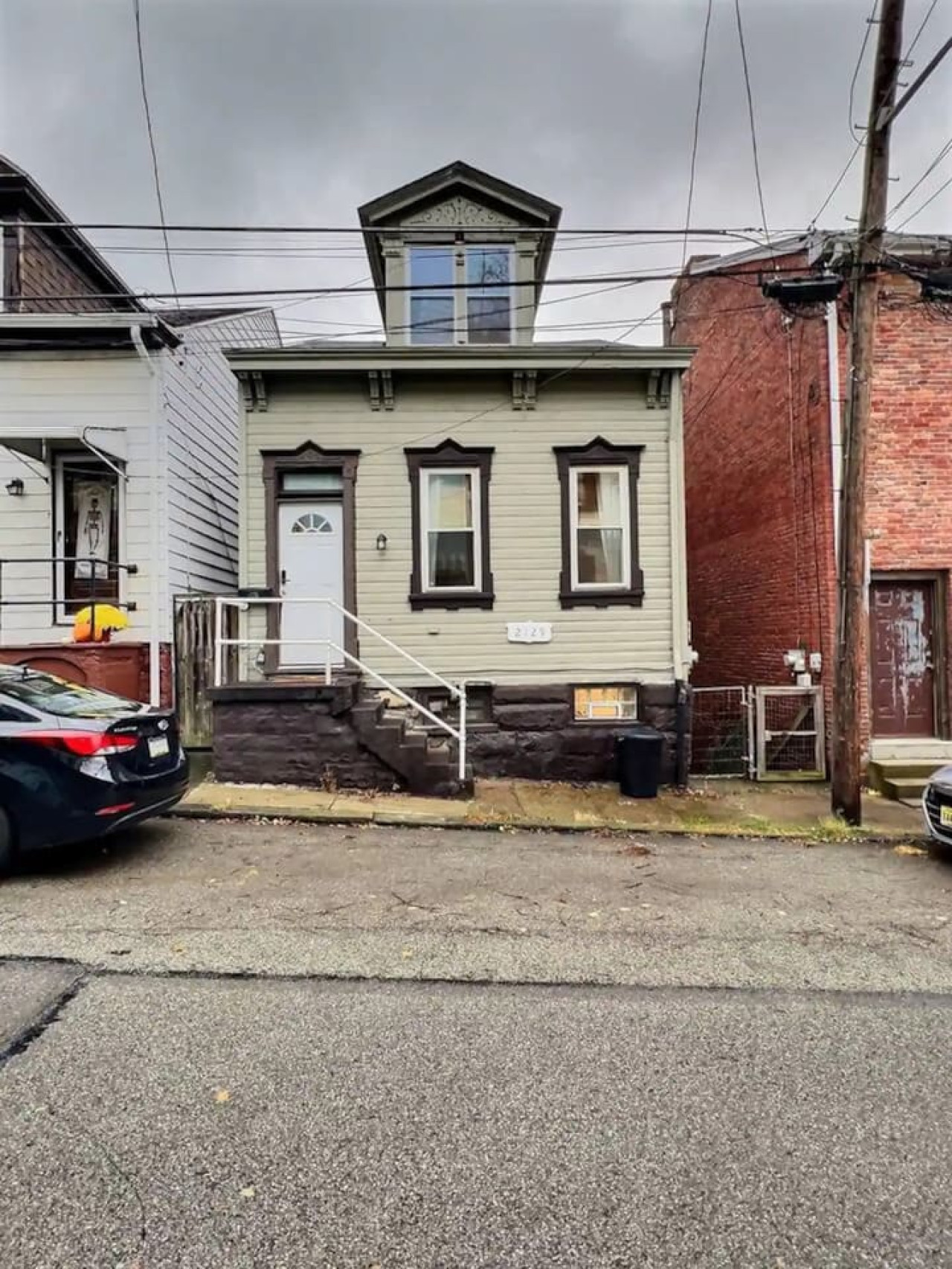 Charming Studio in Pittsburgh’s North Side 4