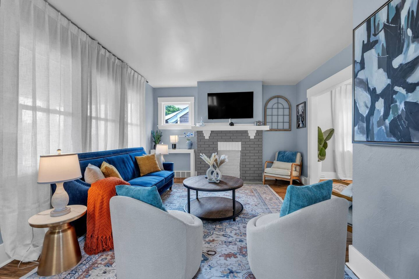 Enchanting 3BR with Yard, Patio 5