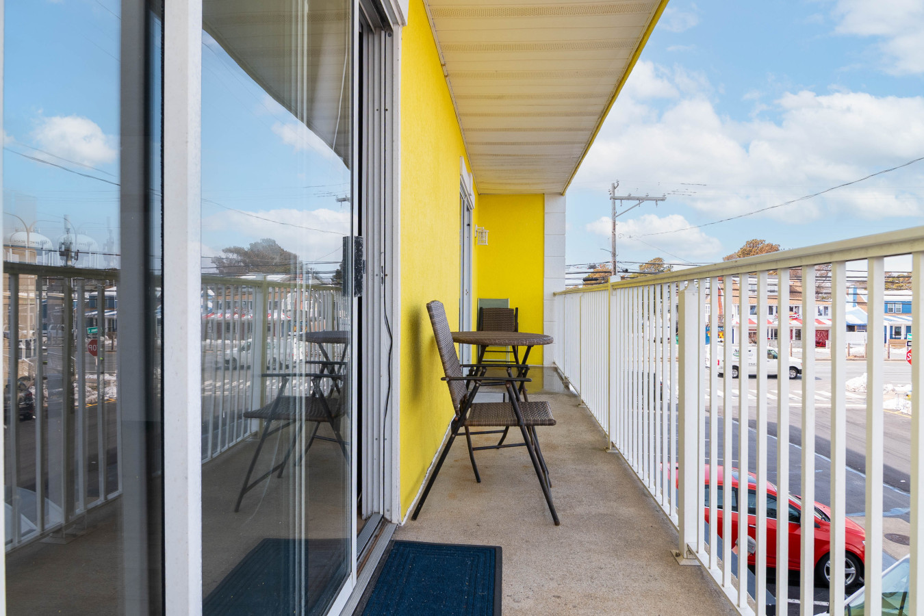 Coastal | Private Balcony | 1 BR | Sleeps 4 5