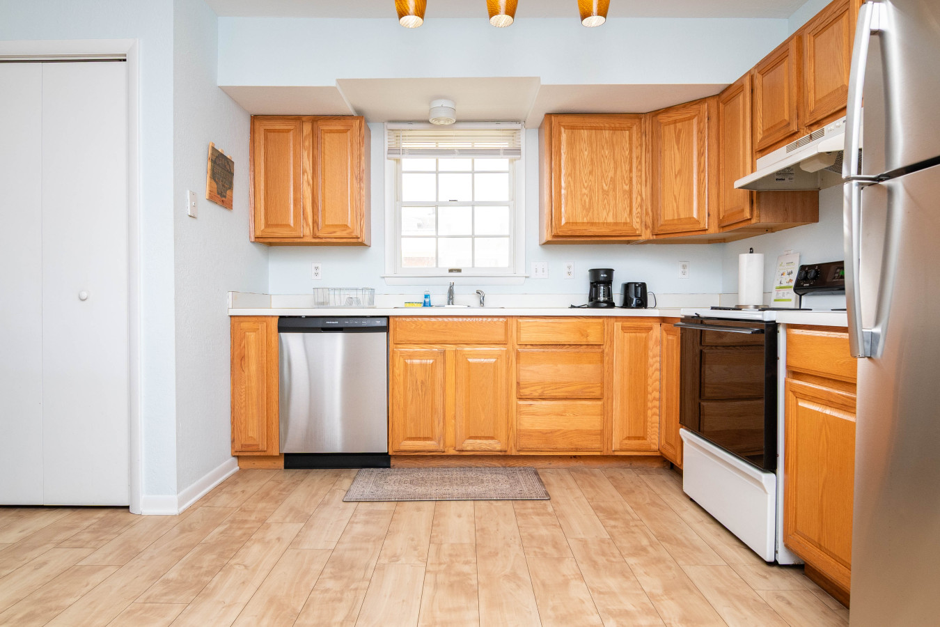 Coastal | Private Balcony | 1 BR | Sleeps 4 4
