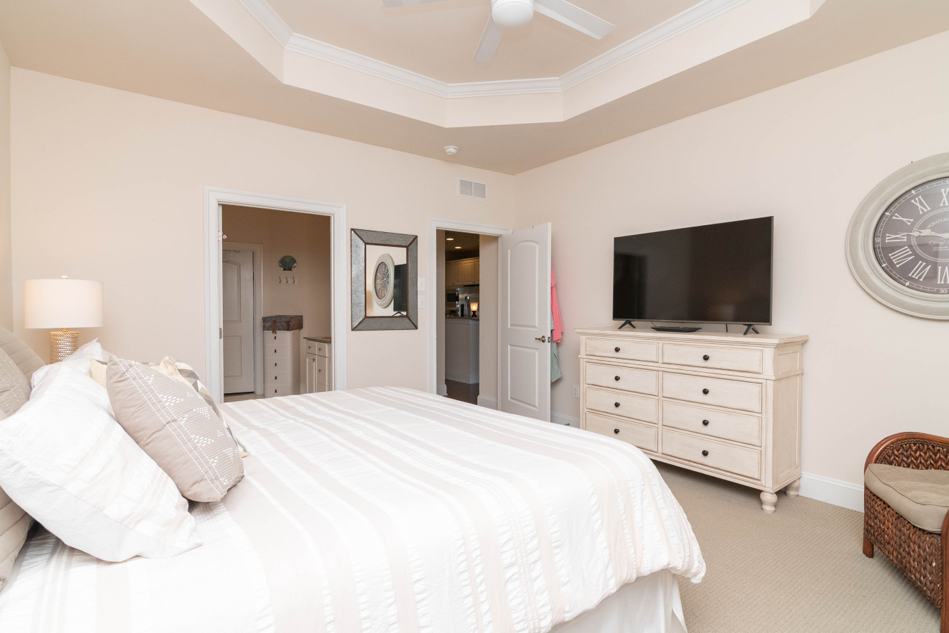 Waterfront Resort | Community Amenities | Sleeps 13 6