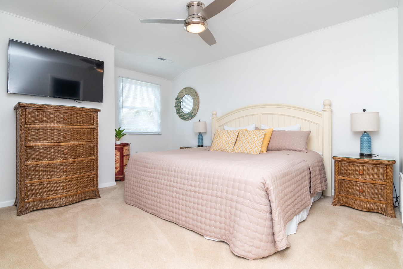 Bayfront Condo | Near Ocean City | Pool & Pickleball 2