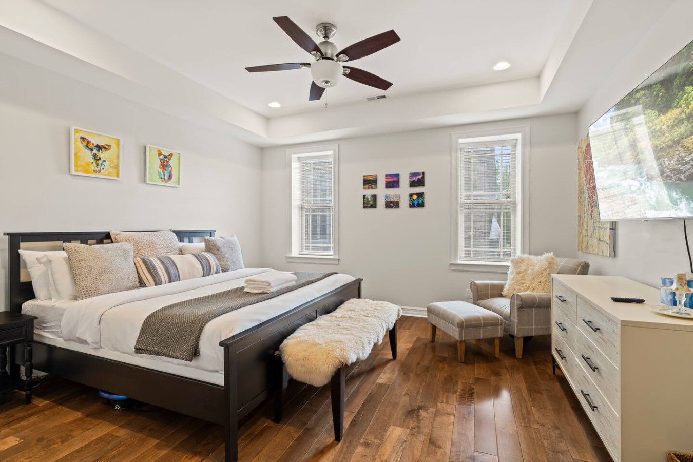 Spacious 4BR Philadelphia Home with Private Backyard Near Rittenhouse 4