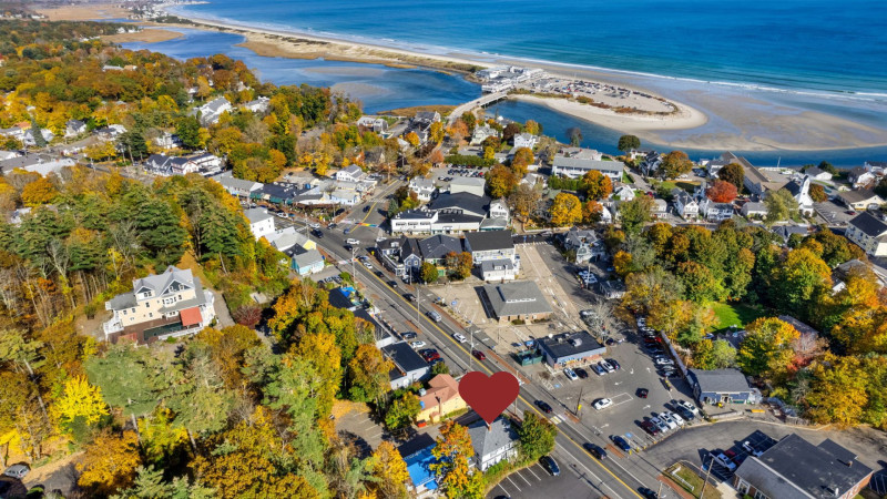 Listing ImageDowntown Ogunquit Home with Fireplace – Walk to Beach & Shops