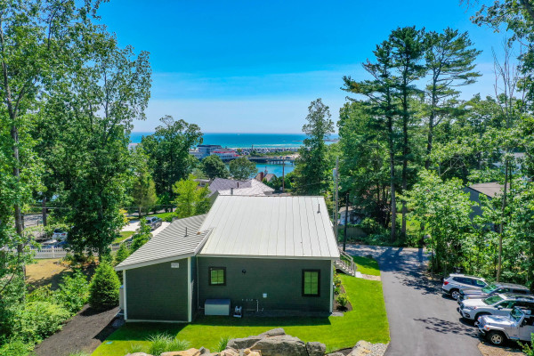Listing ImageSteps Away from the Beach and Downtown - Modern Coastal Oasis Home