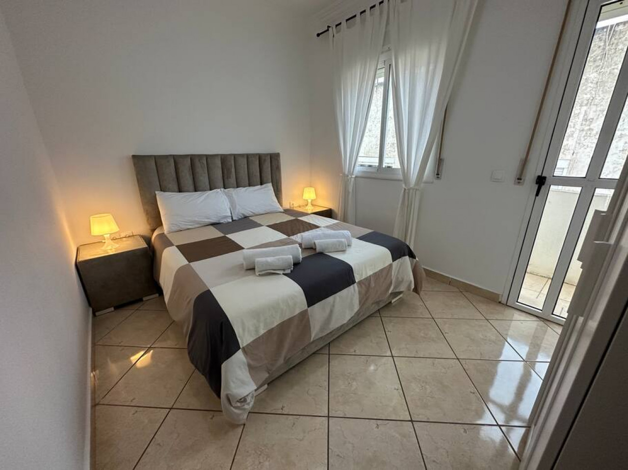 106 · Charmant appartement au centre, plage à 1min.