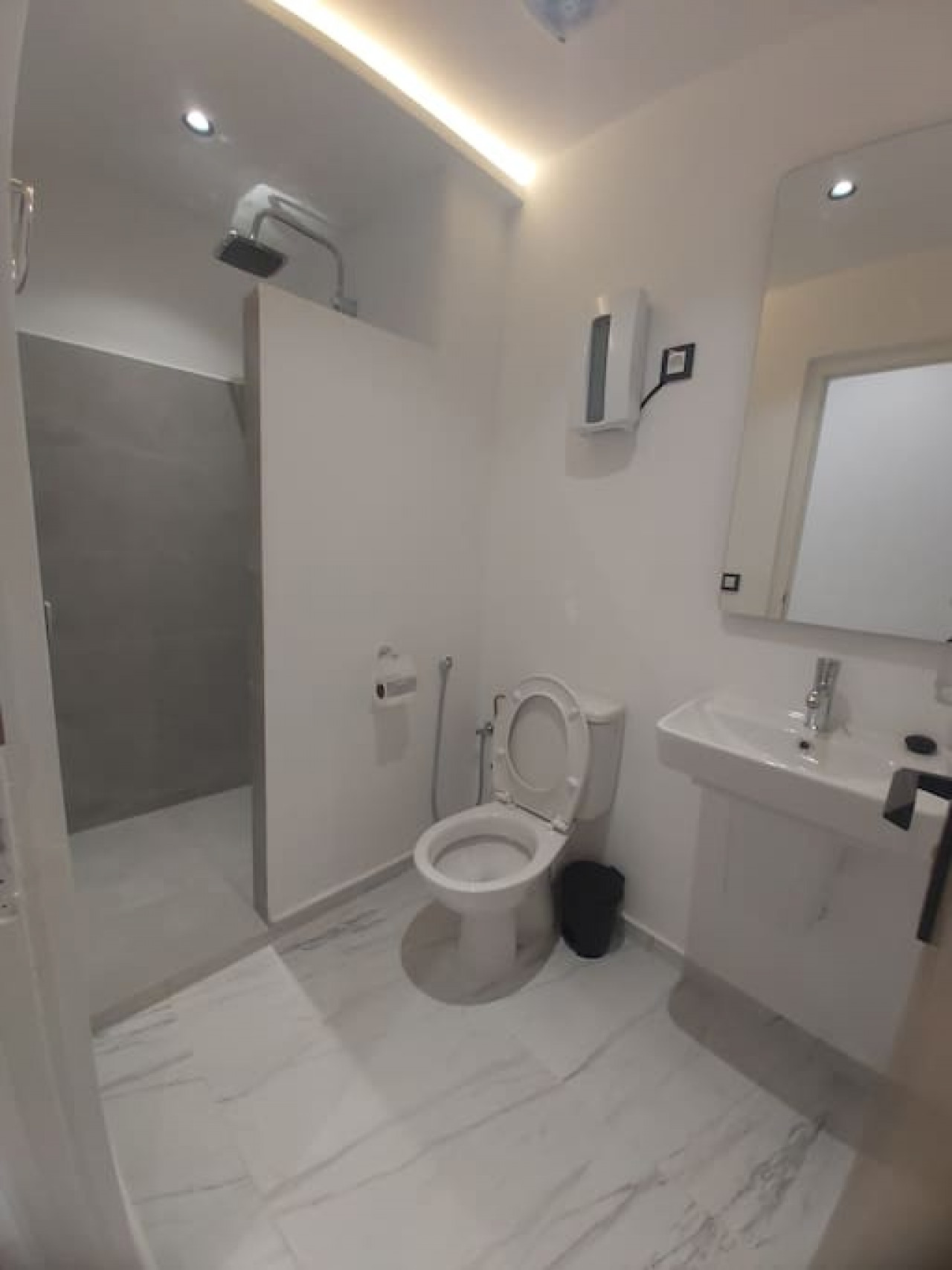 101 · Appartement luxueux au centre, plage à 1min.