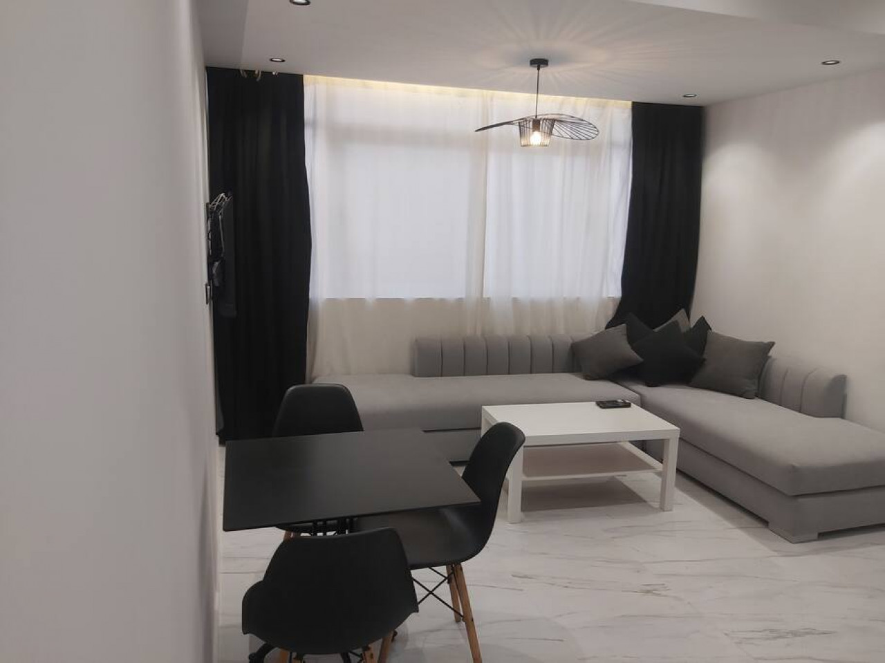 101 · Appartement luxueux au centre, plage à 1min.