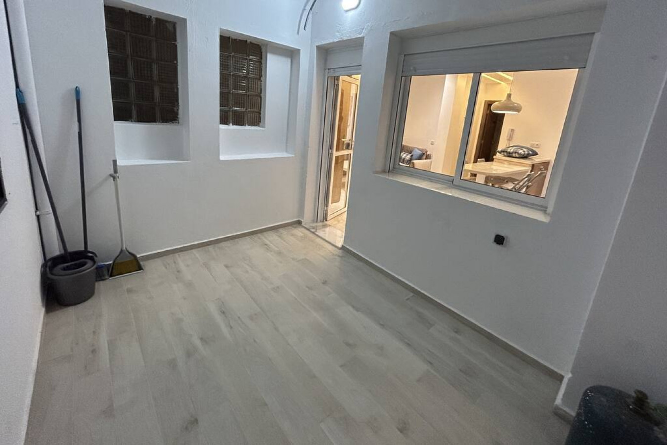 201 · Appartement de standing, plage 1min.