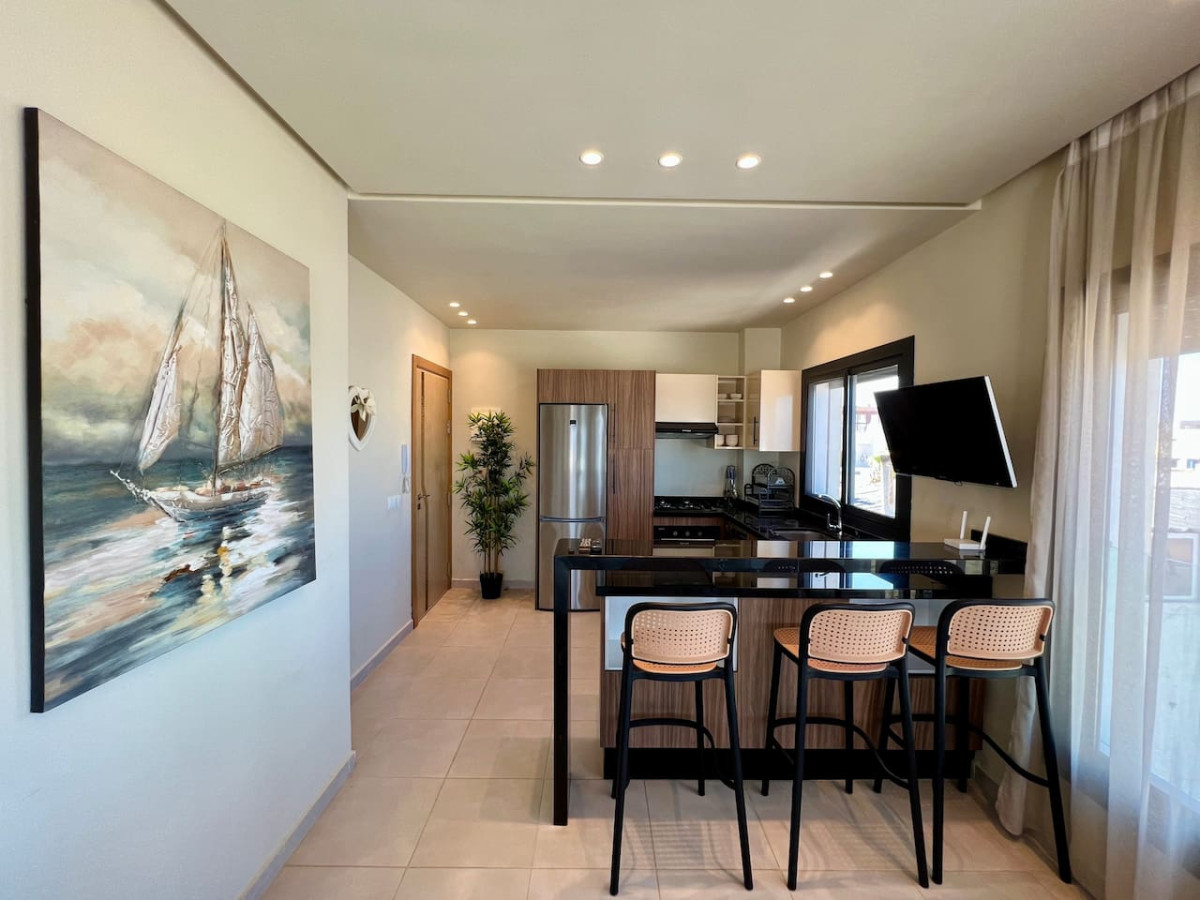 C5 · Sun And Sea Apartment