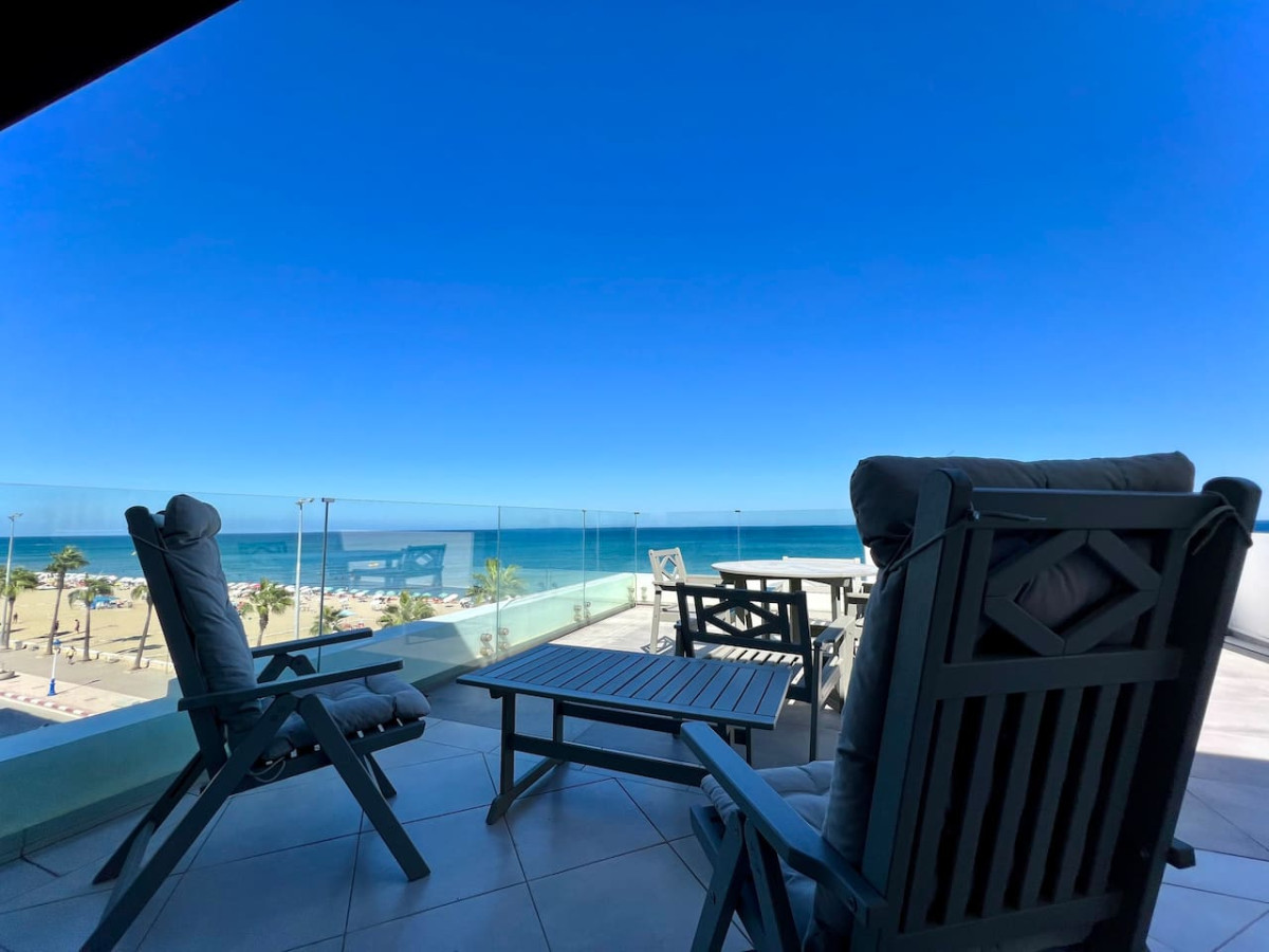 C5 · Sun And Sea Apartment