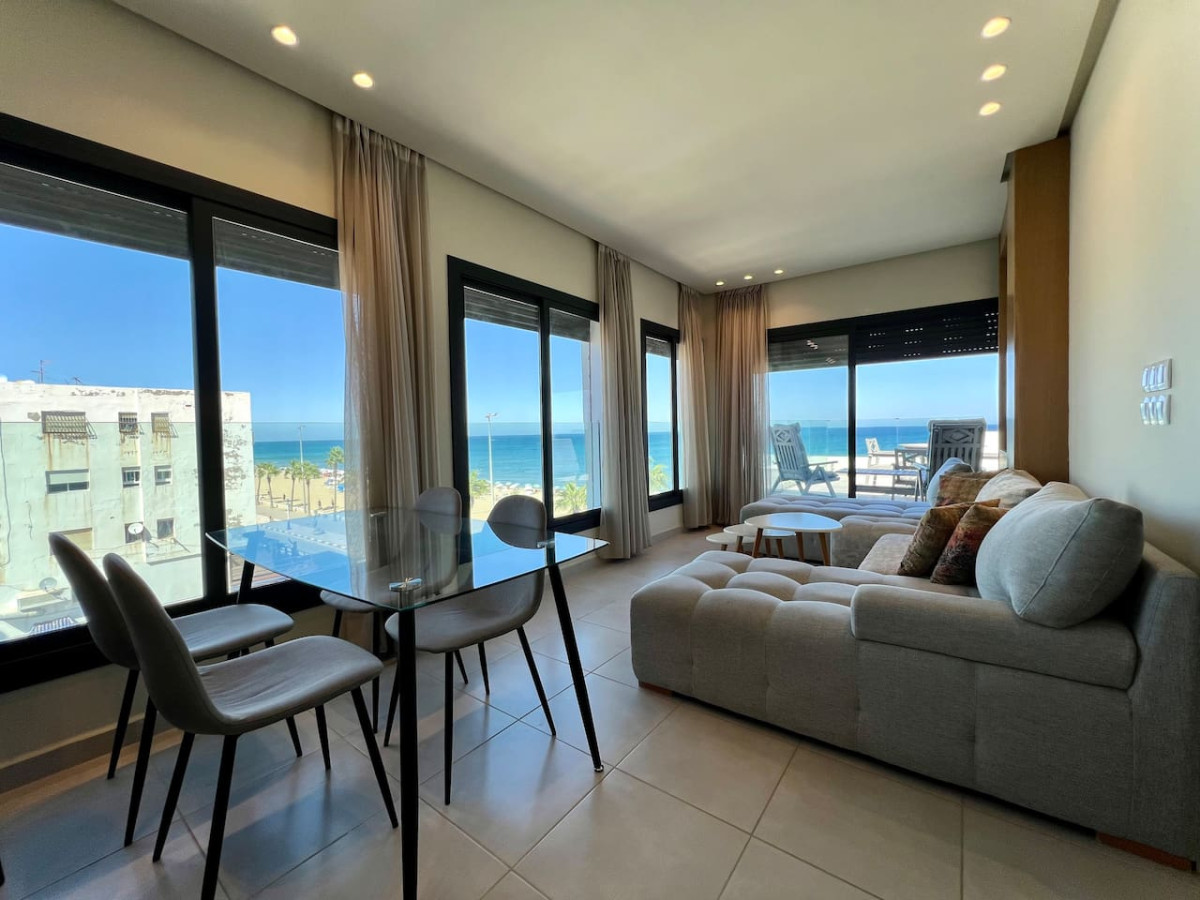 C5 · Sun And Sea Apartment