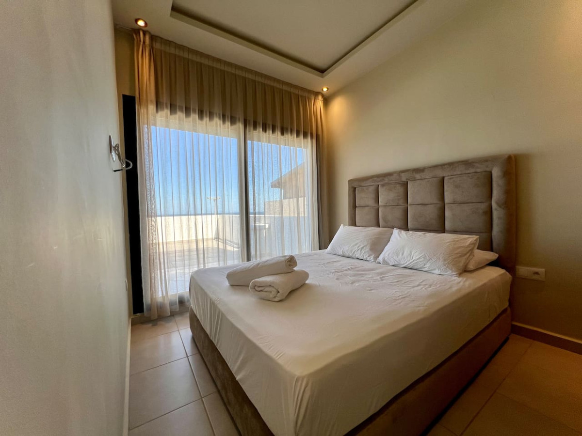 C5 · Sun And Sea Apartment