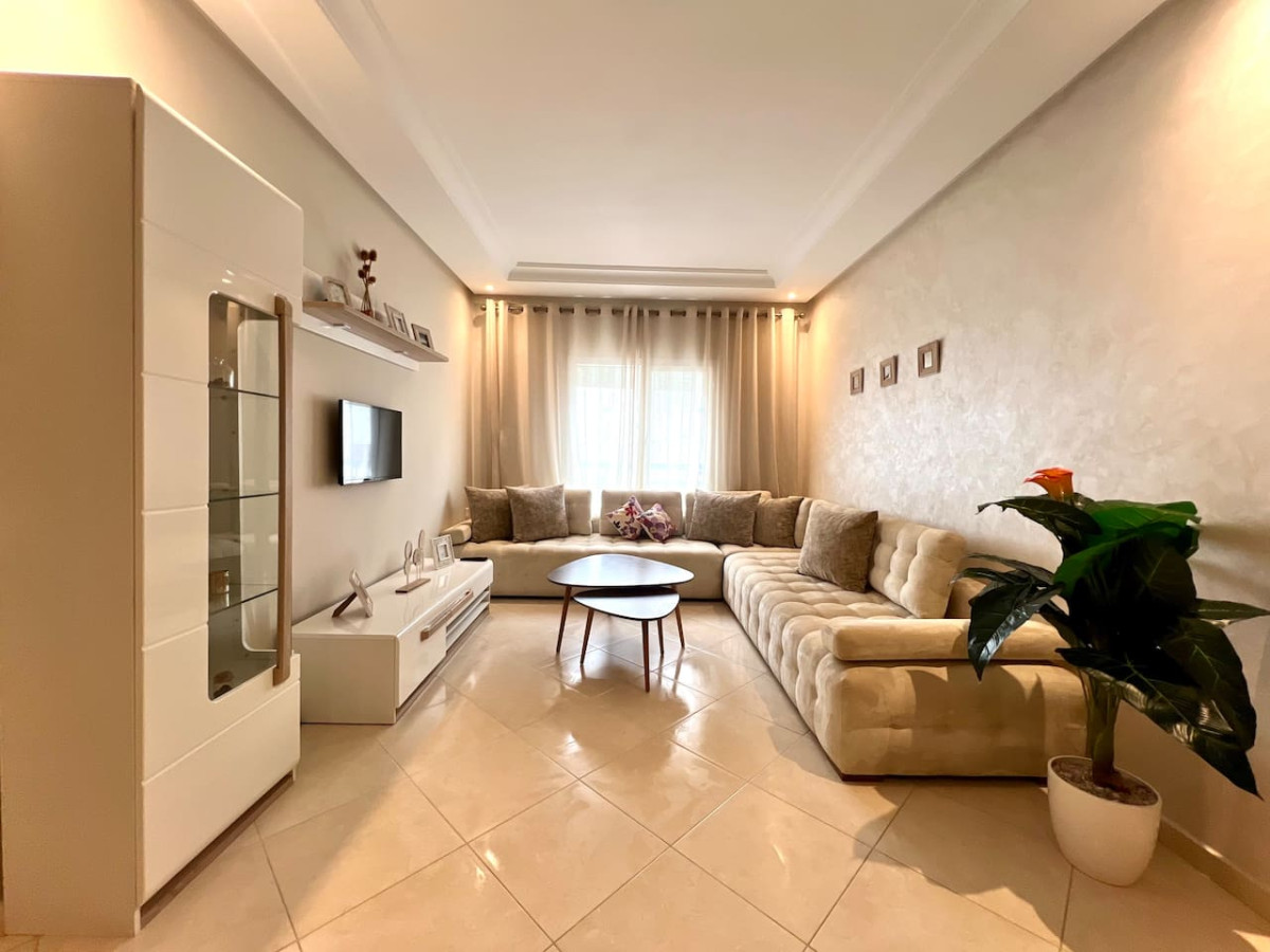 P1 · Elegance by the Sea Apartment
