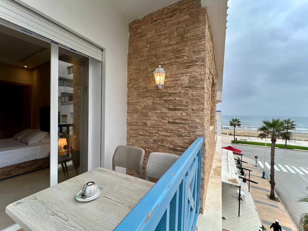 P1 · Elegance by the Sea Apartment