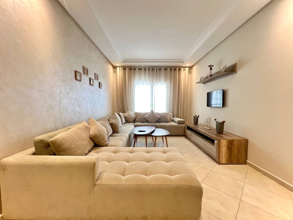 P2 · Luxury Apartment by the Sea