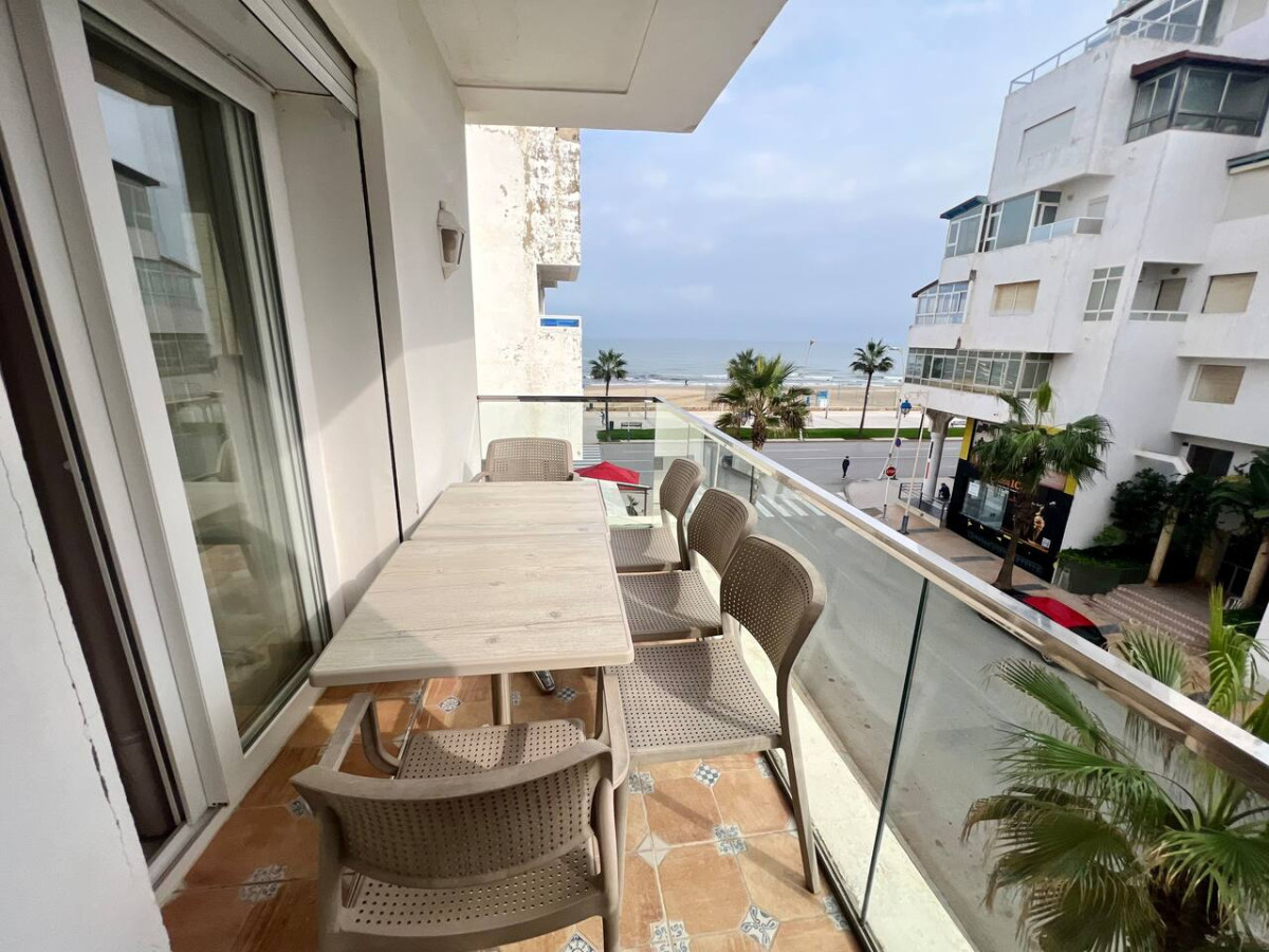 P2 · Luxury Apartment by the Sea