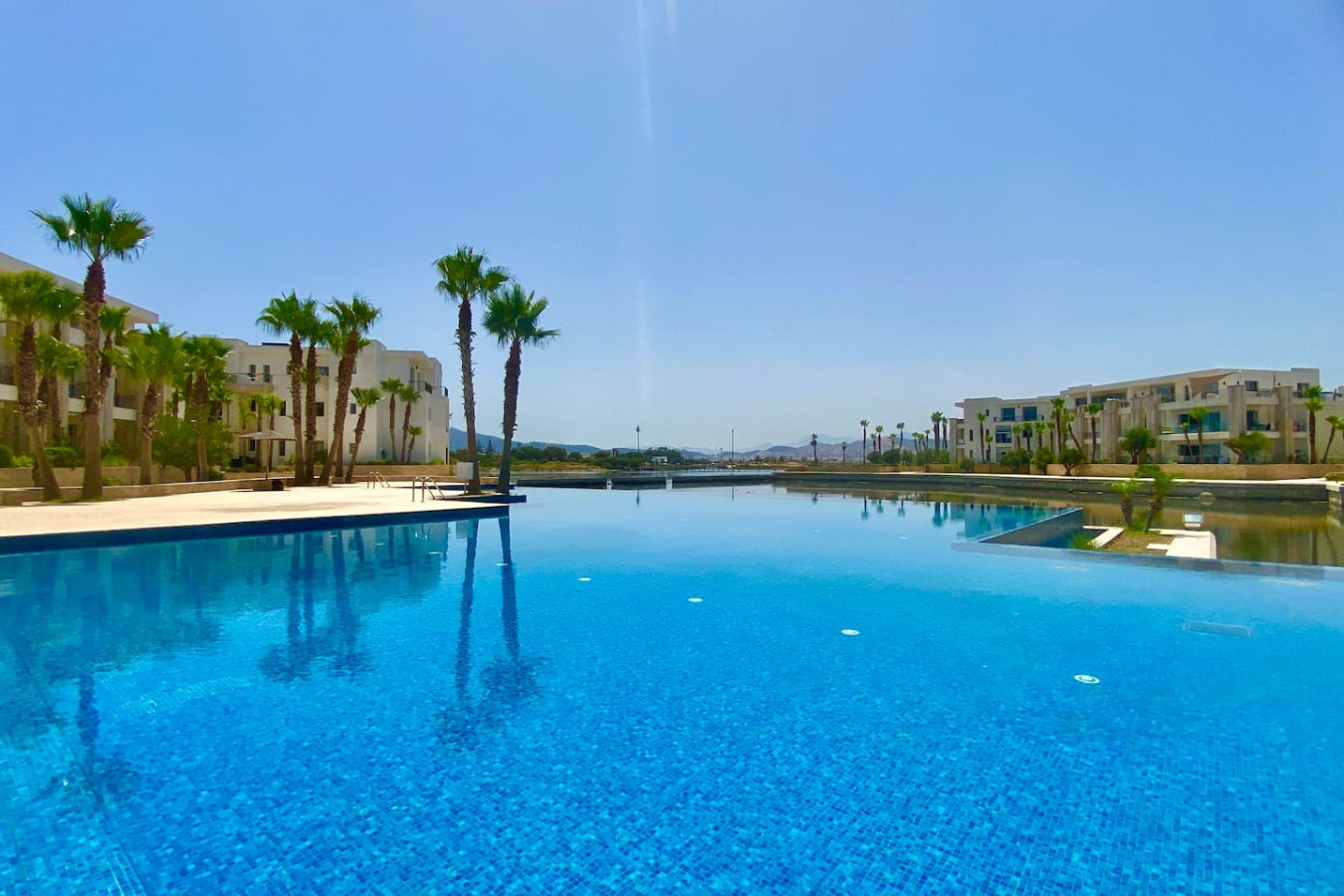 RITZ · Ritz Carlton Luxurious Stay