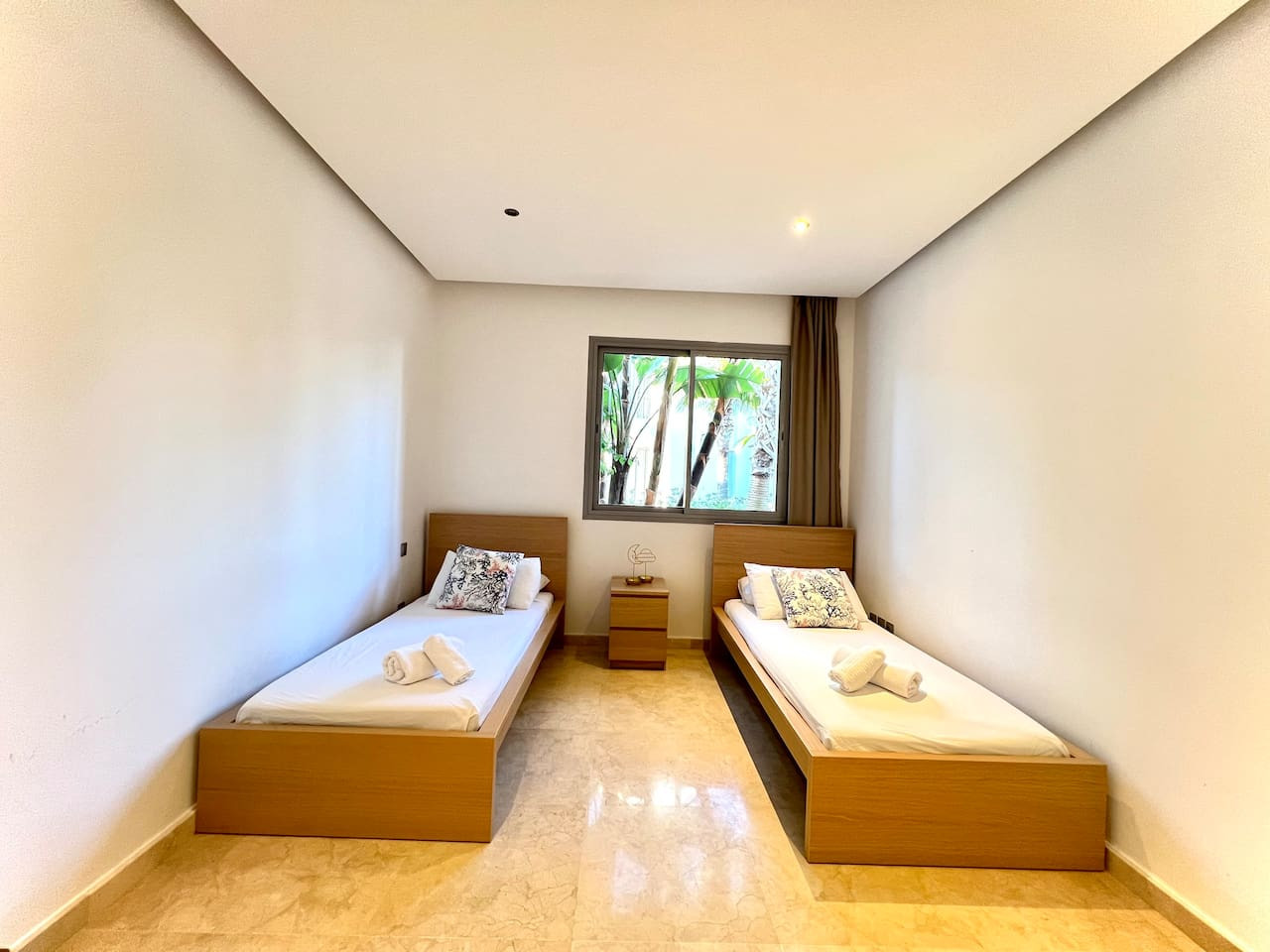 RITZ · Ritz Carlton Luxurious Stay