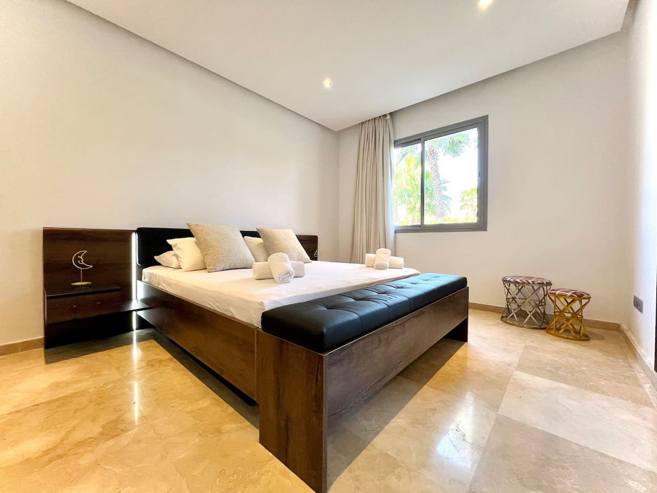 RITZ · Ritz Carlton Luxurious Stay