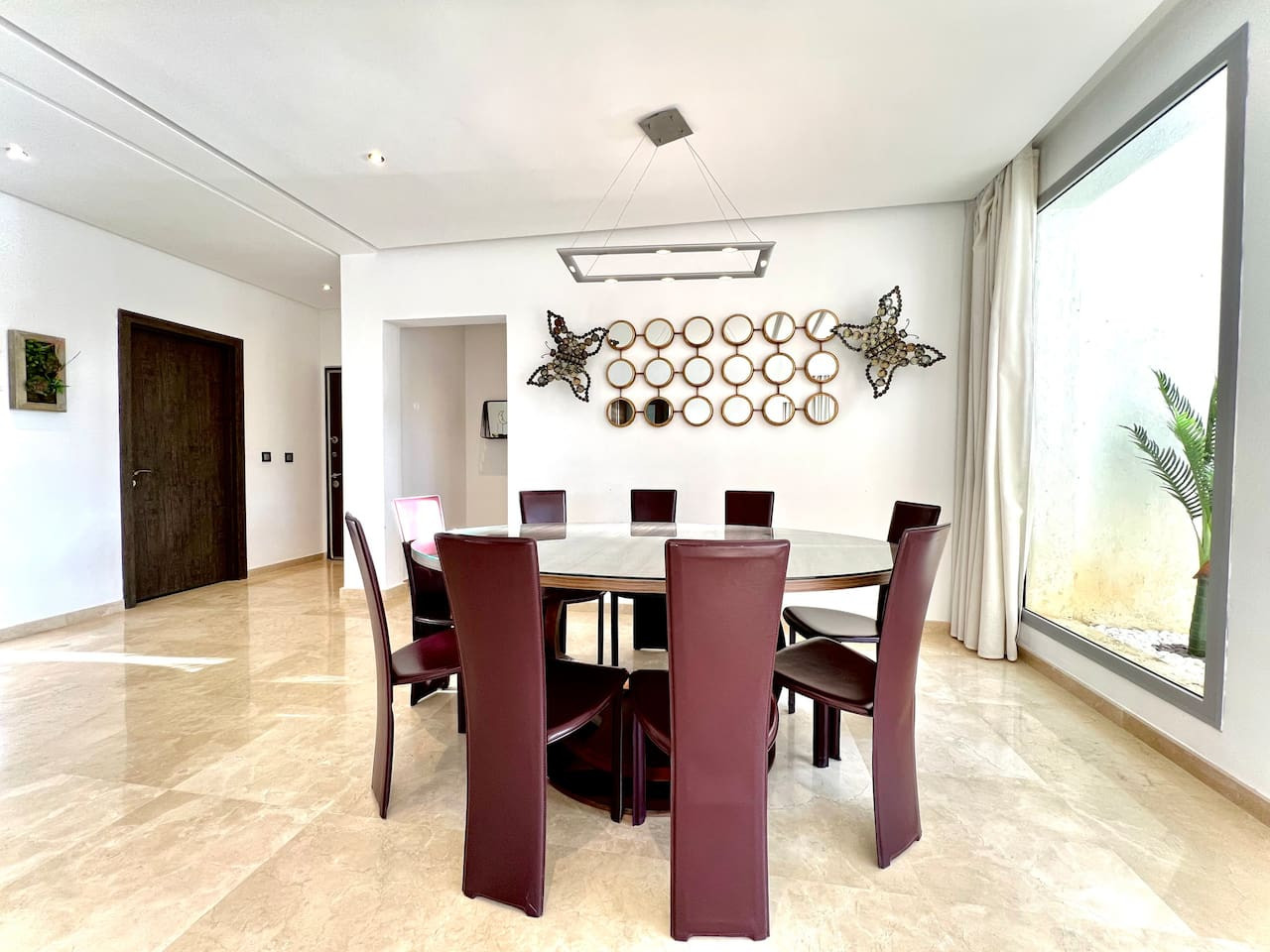 RITZ · Ritz Carlton Luxurious Stay