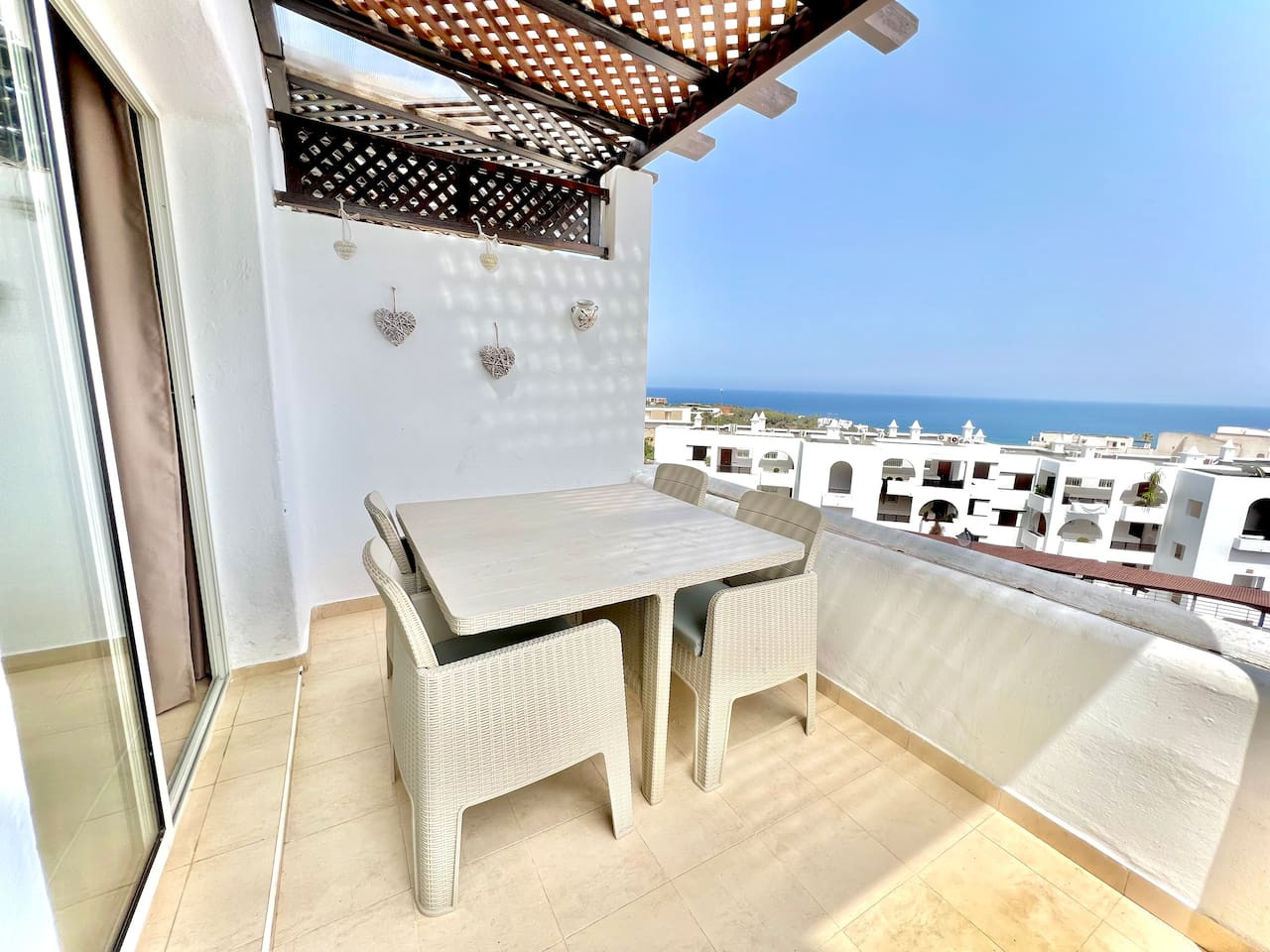 T3B10 · Coastal Elegance - Bella Vista