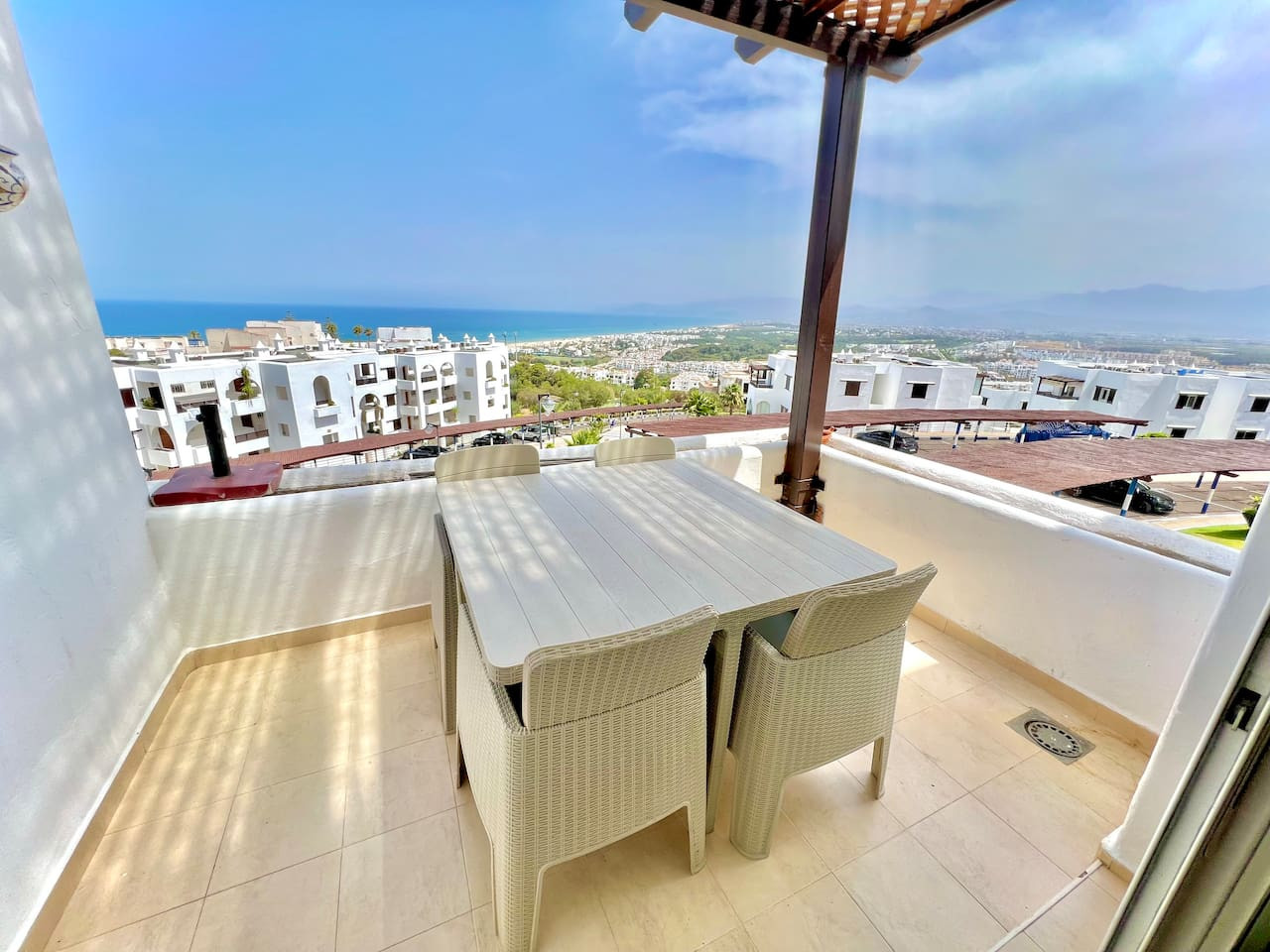 T3B10 · Coastal Elegance - Bella Vista