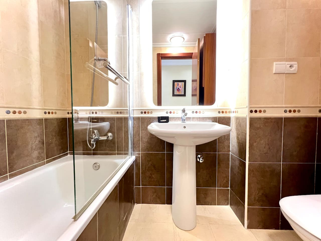 T3B10 · Coastal Elegance - Bella Vista