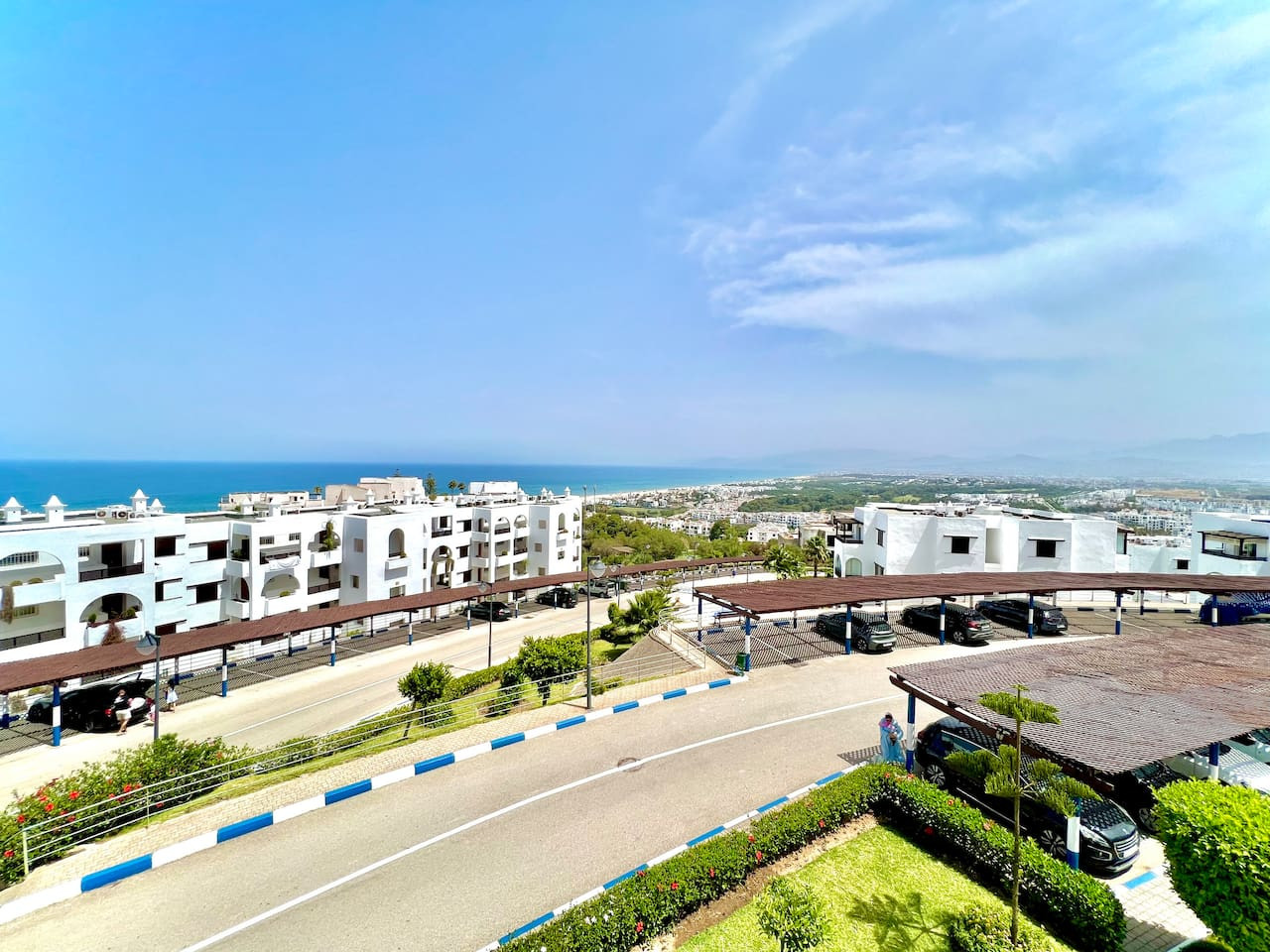 T3B10 · Coastal Elegance - Bella Vista