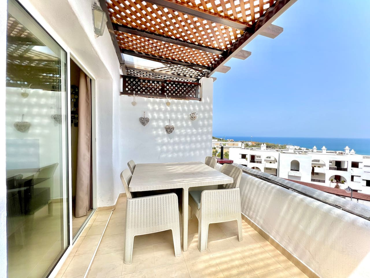 T3B10 · Coastal Elegance - Bella Vista