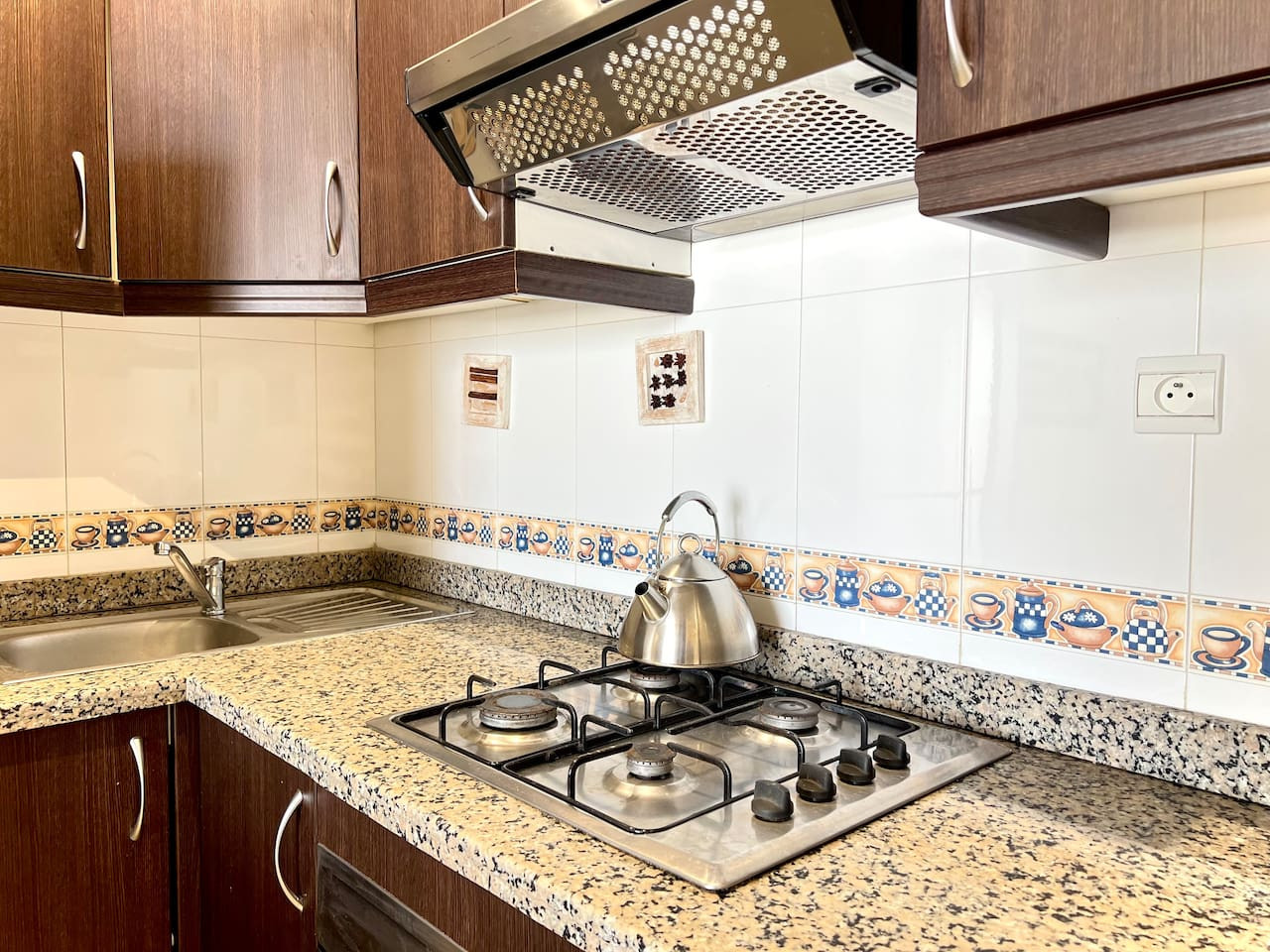 T3B10 · Coastal Elegance - Bella Vista