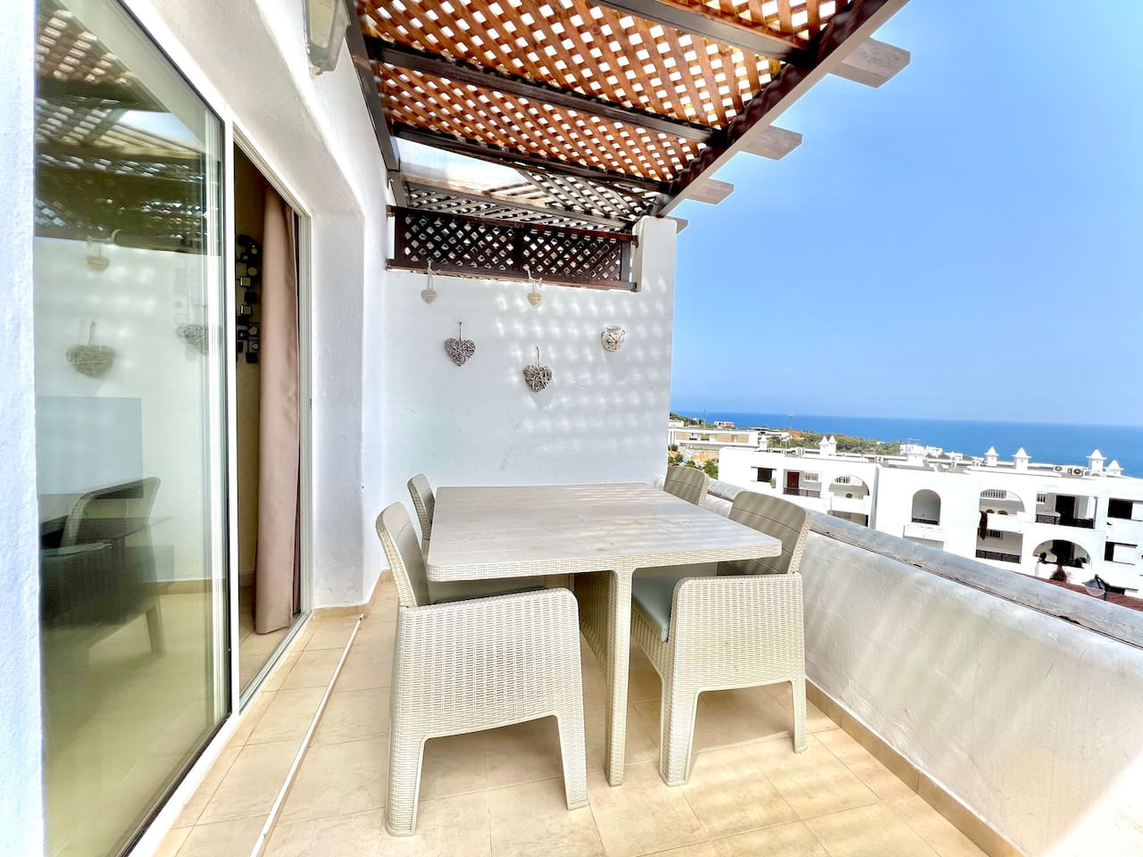 T3B10 · Coastal Elegance - Bella Vista