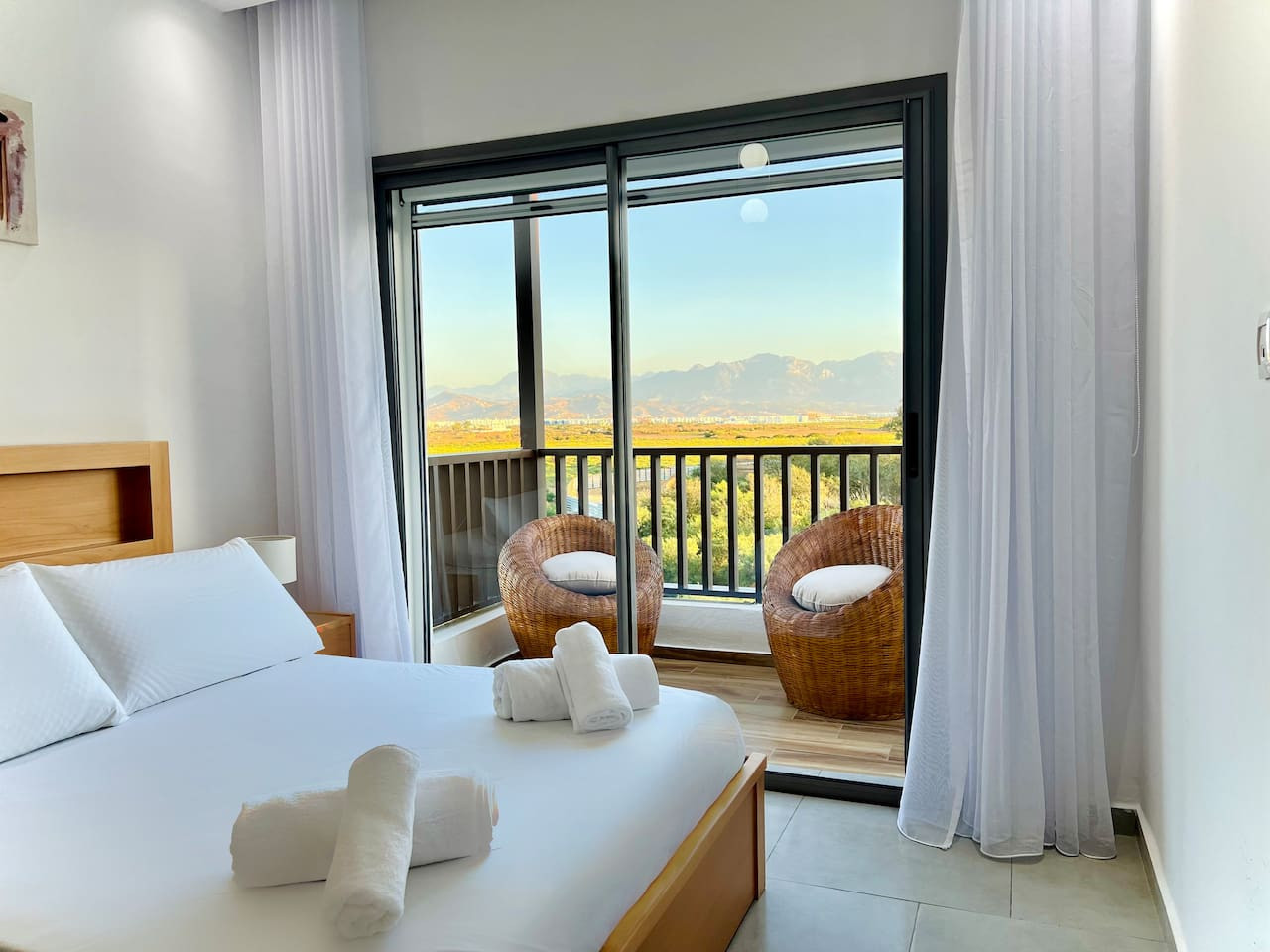 CH77 · Blue Horizon - Cabo Huerto Del Rio