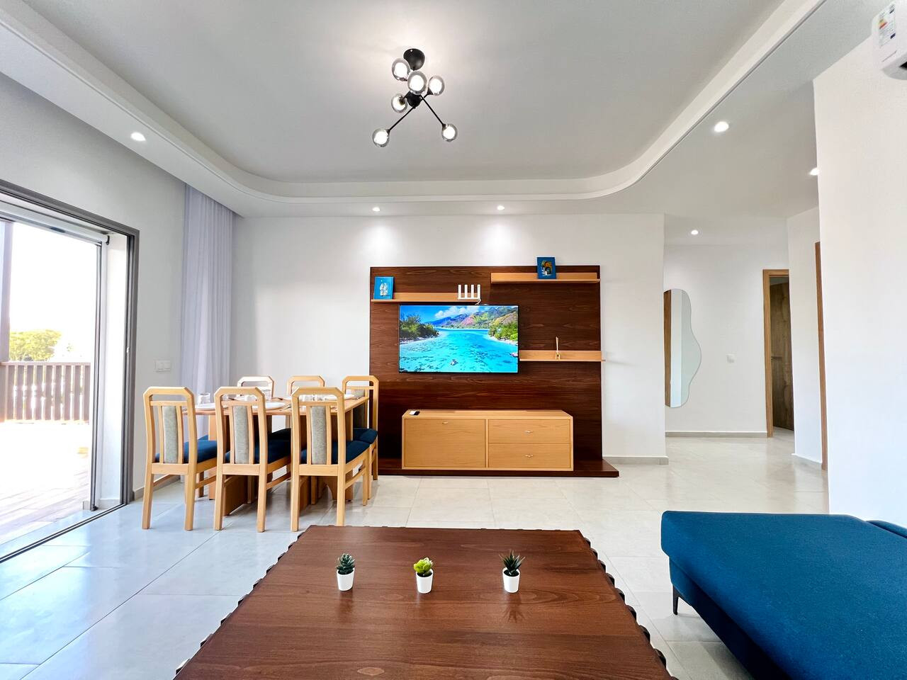 CH77 · Blue Horizon - Cabo Huerto Del Rio