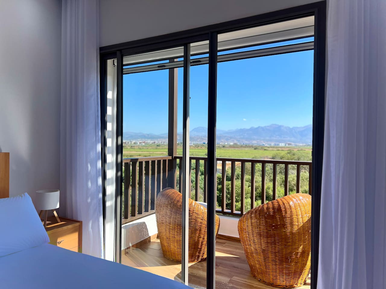 CH77 · Blue Horizon - Cabo Huerto Del Rio