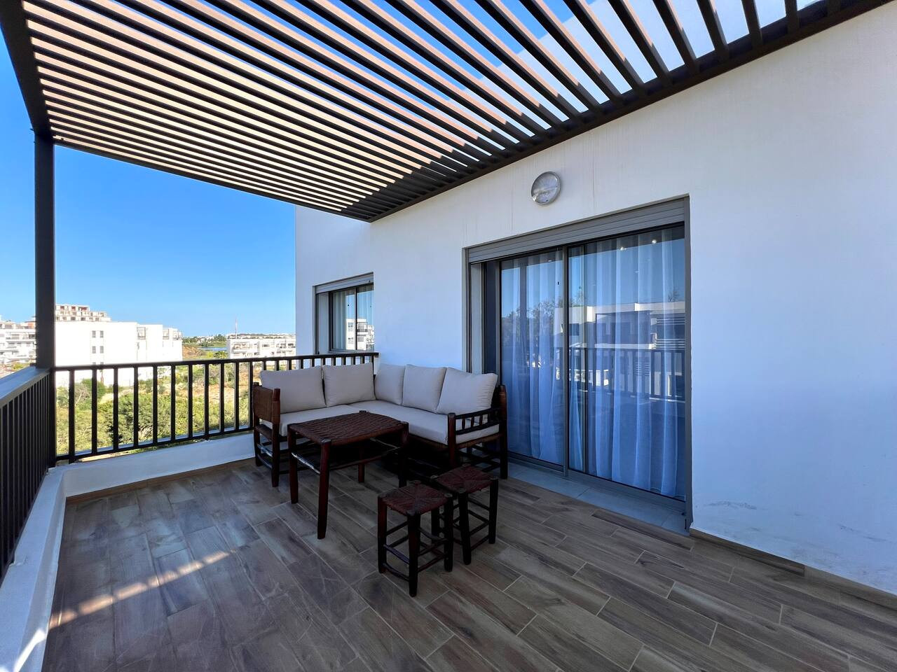 CH77 · Blue Horizon - Cabo Huerto Del Rio