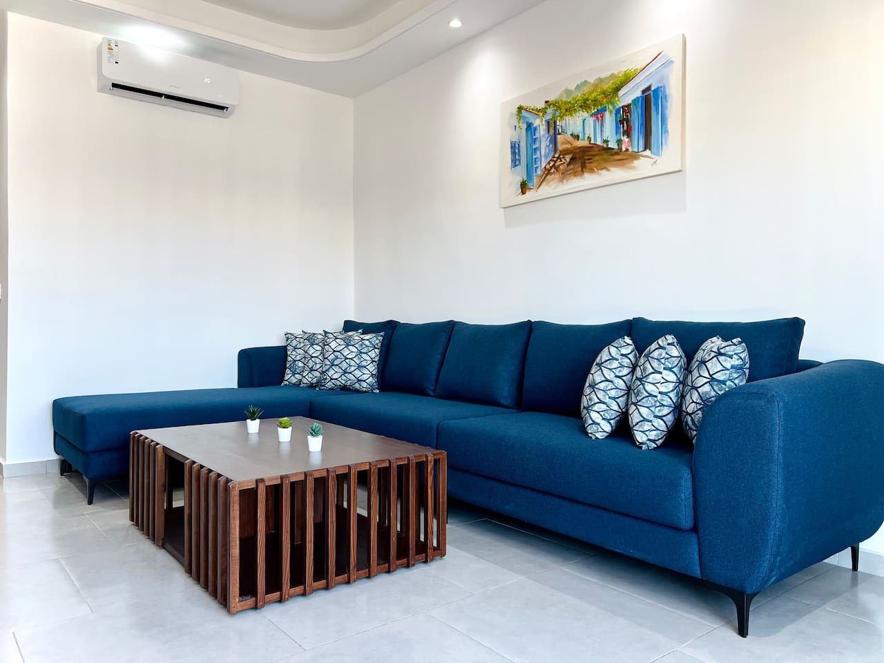 CH77 · Blue Horizon - Cabo Huerto Del Rio