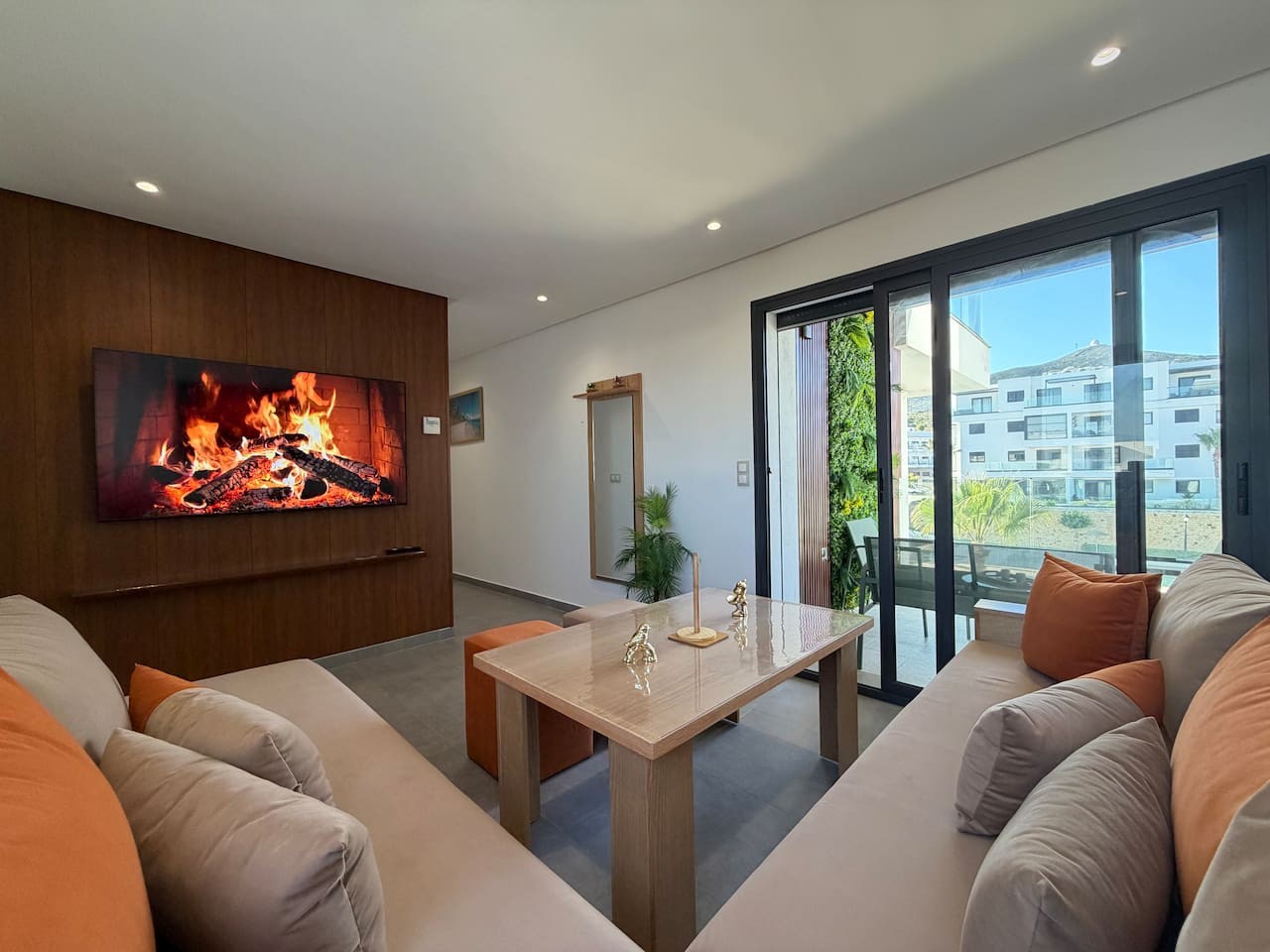 CMB612 · Sunset Paradise - Casas Del Mar