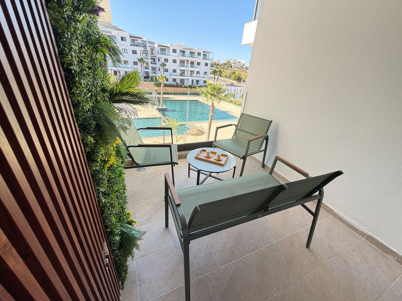 CMB612 · Sunset Paradise - Casas Del Mar