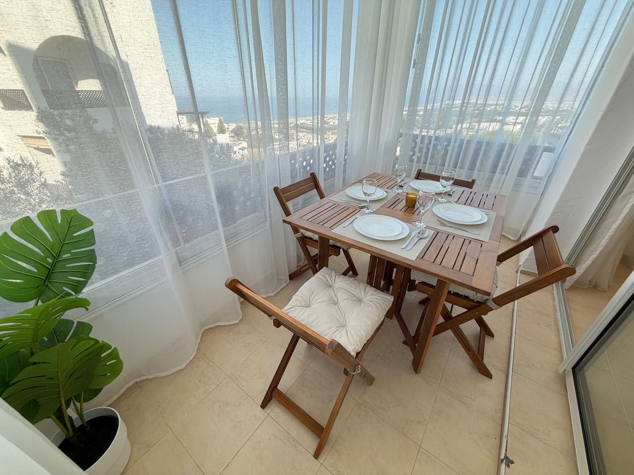 T3D8 · Panoramic View - Bella Vista